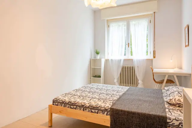 VIALE SUZZANI 284 <br> PRIVATE ROOM S1 2