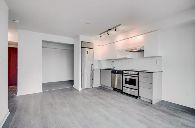 The Yorkdale Condos(1 Leila Ln & 152-160 Flemington Rd) 1