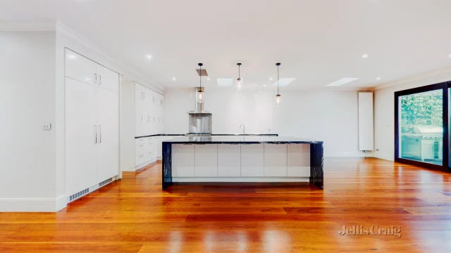 8 Normanby Street, Windsor 3