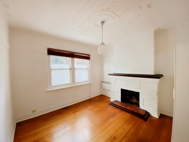 1/21 Milton Street, Elwood 2