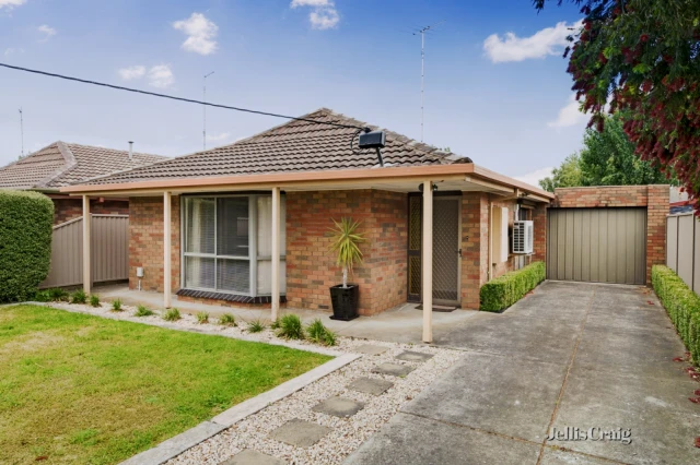 25 Salisbury Avenue, Newington 1