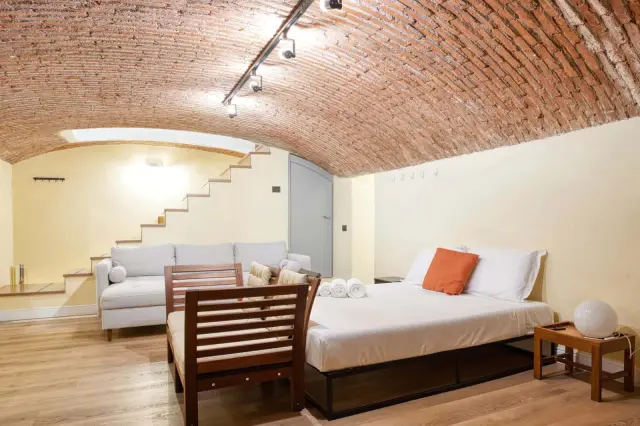 Apartment in Via Lecco 4