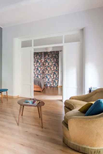 Vintage Style Apartment near Via Roma 2