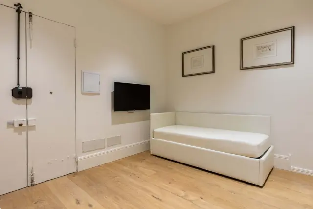 Dante 7 Apartment 1