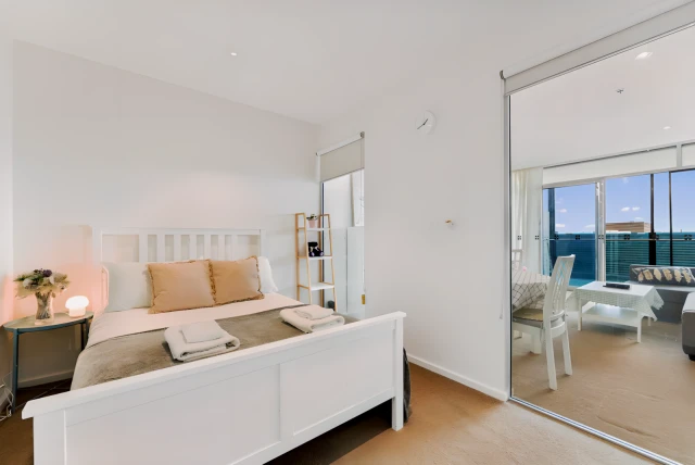 Lovely CBD 2BR Apt-Aria on Gouger-Parking-Wi-Fi 3
