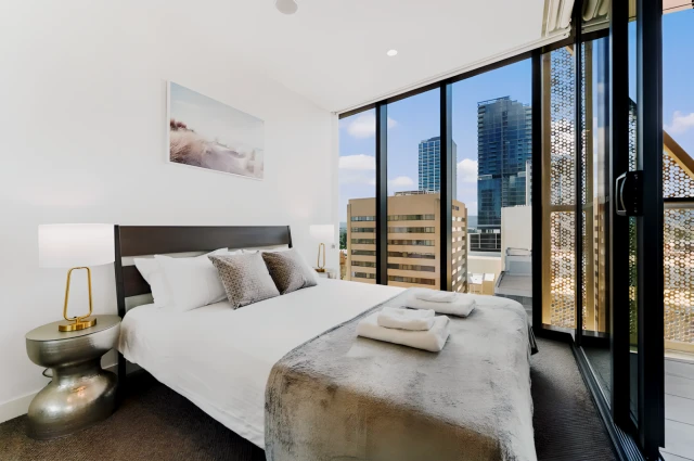 City Escape /Realm 1 BR Apt/ Wi-Fi/Gym/SPA 2