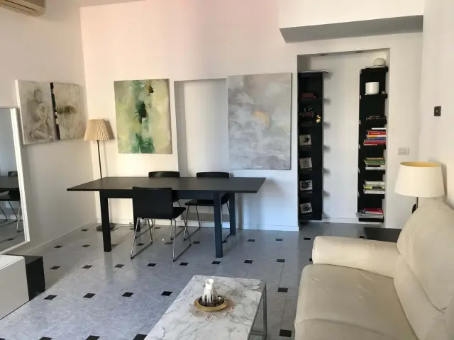 Bilocale - Via Marcantonio dal Re 4