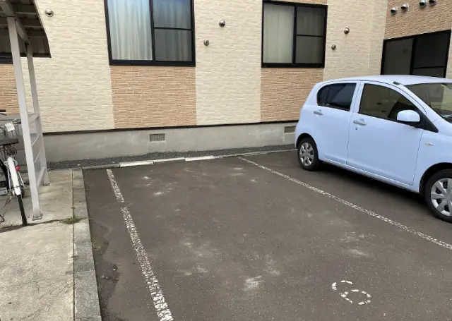 レオパレスロワール新琴似 210号室 1