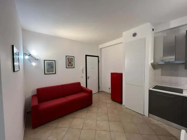 Via Lorenteggio 29 4