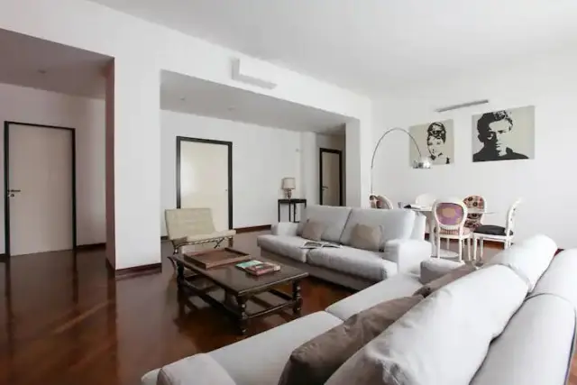 Viale Luigi Majno 1