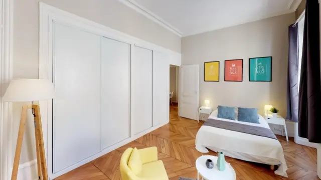 apartment near rue Neuve, Lyon 4