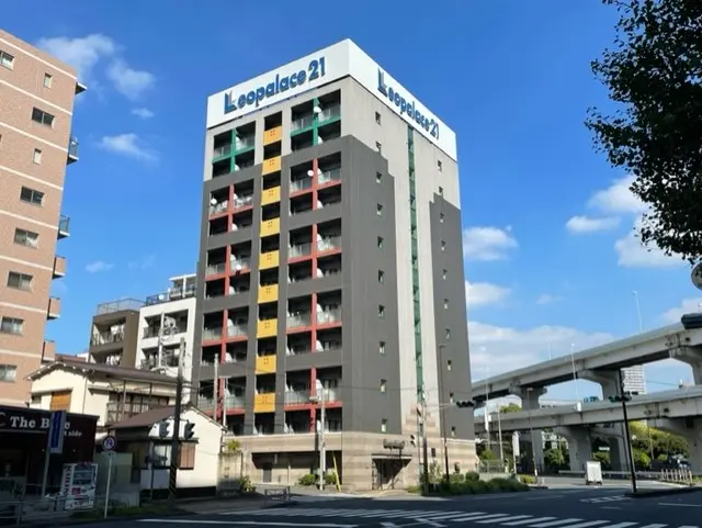 レオパレスＦｌａｔ横浜青木町 0