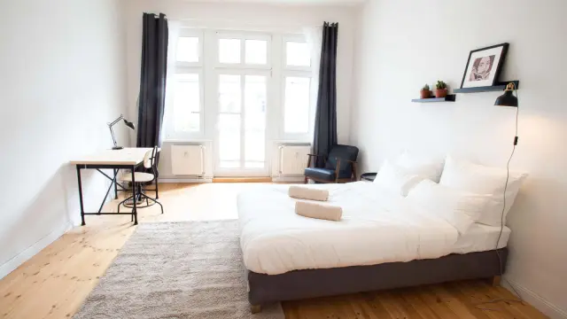 Zeitzer Str. 5DE-01-082-001H 0