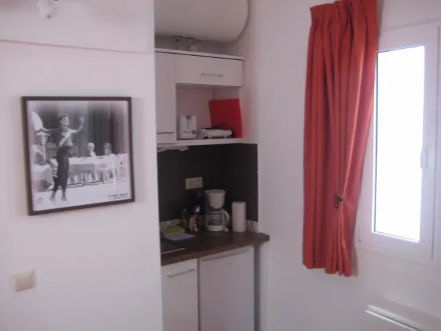 studio in Huertas   Cortes (Centro) 4