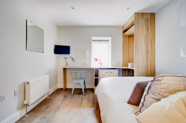 Flat H, Park View 3