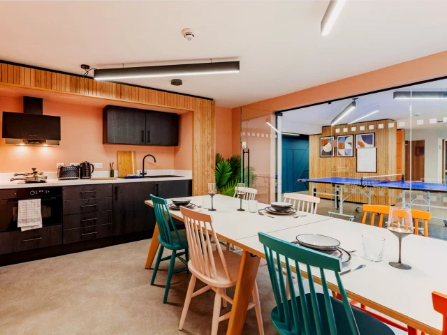 residence near 49 Wellington Street 3