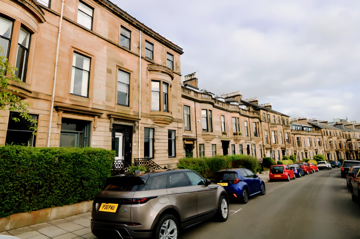 Victoria Crescent Road, G12 9DD 0