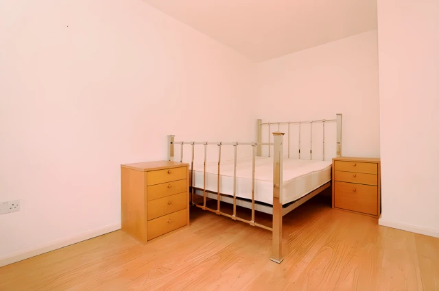apartment in Falconer Walk 1