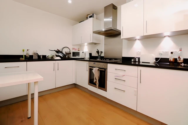 apartment in Hackney 4