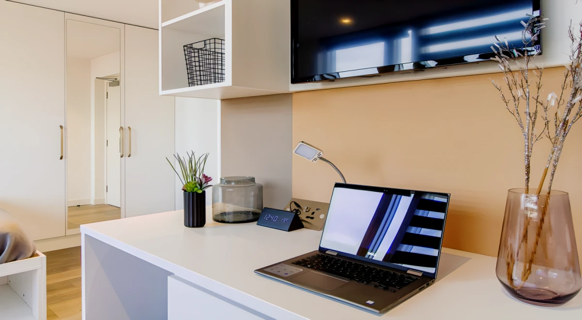 residence near 33, Curzon Street 0