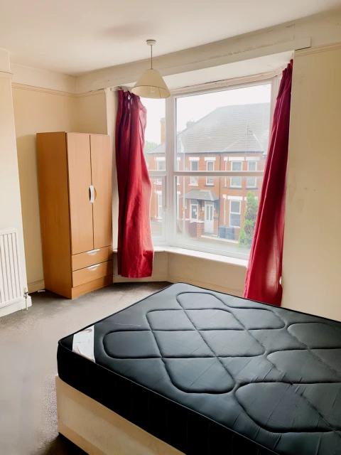 Room 3, Monks Road, LN2 5PG 3