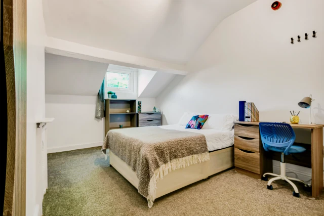 2 Winstanley Terrace