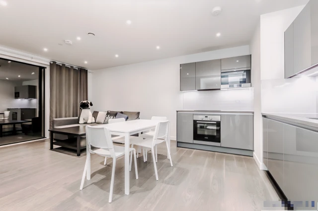 Drake Apartments, 26 Heygate Street, London, SE17 1