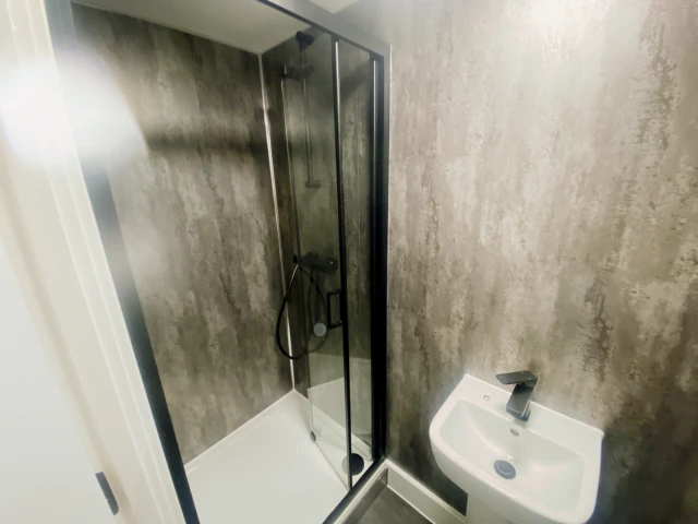 Flat 1, Market Street, NG1 6HY 2