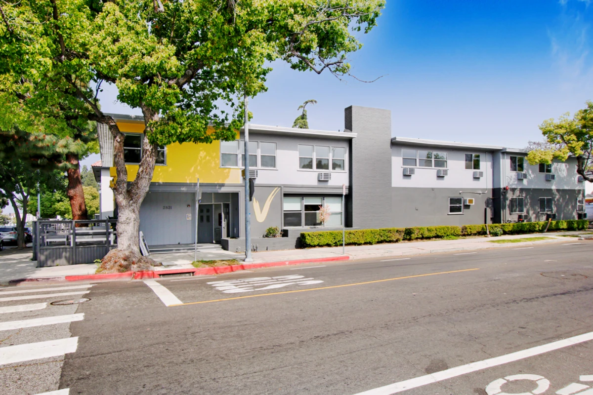 2831 UNIVERSITY - Los Angeles student accommodation