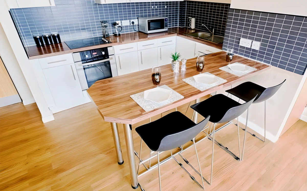 residence near 6, Heald Grove 0