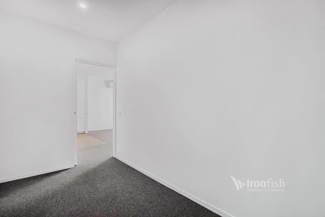 2 Tannery Walk, Footscray 1