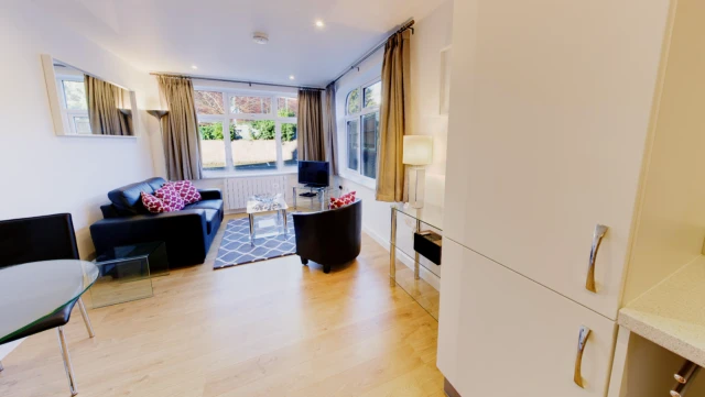 apartment near Bridge Street 3