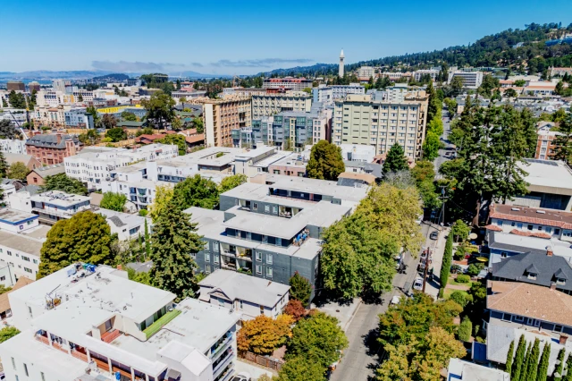 2520 College 4
