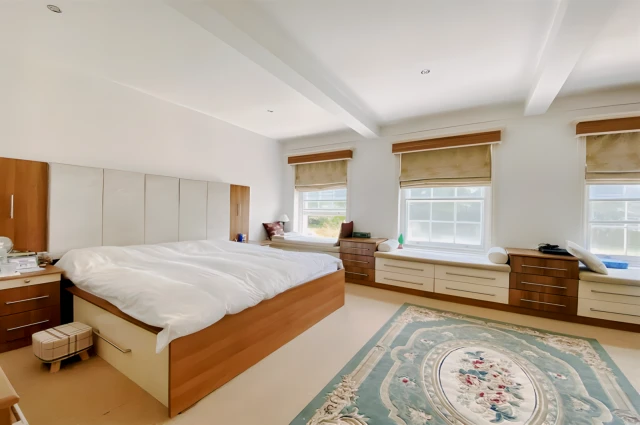 Moorcroft, Harlington Road, Uxbridge, UH8 3