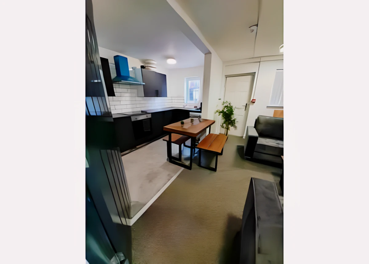 174 Cranborne Road, L15 0