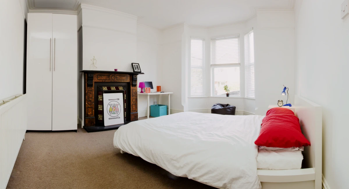 Park Road, LE11 2HD 0