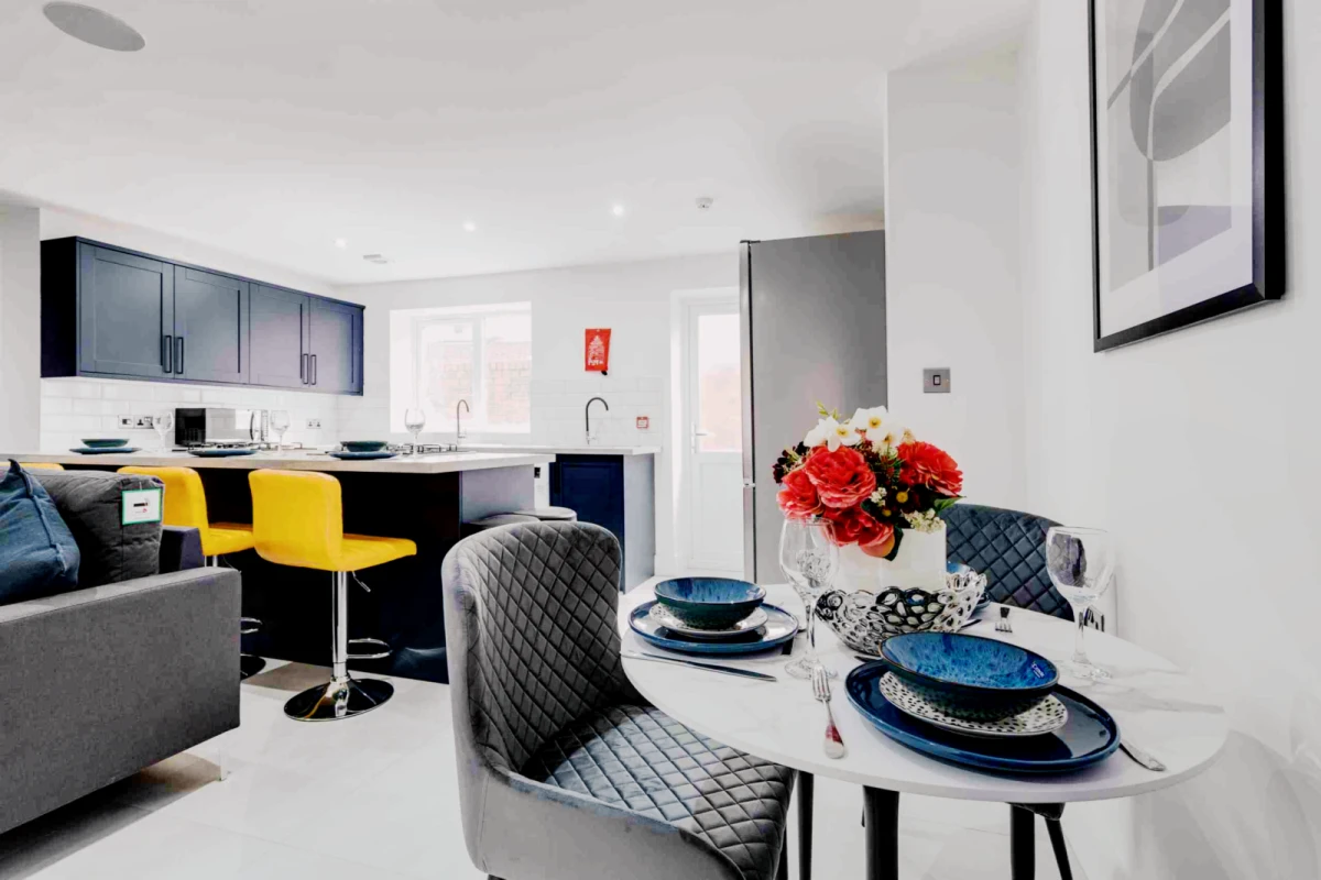 74 Portman Road L15 0