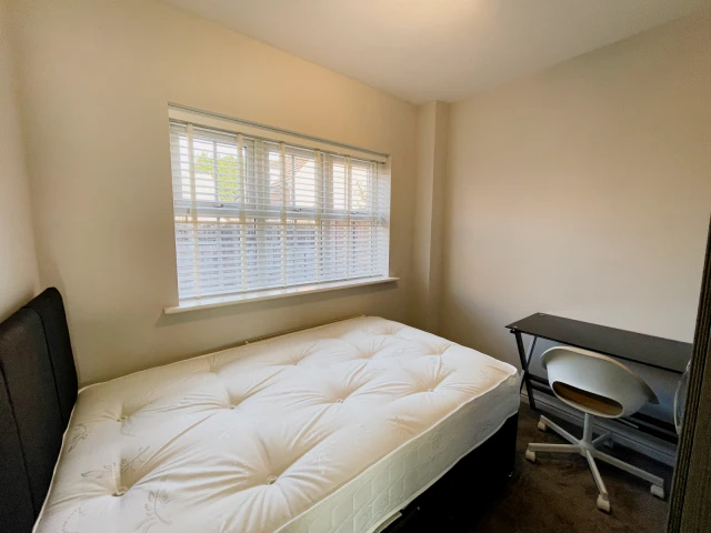 Goods Yard Close, LE11 5EB 1