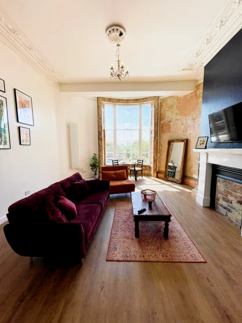 Flat 3, Shaw Street , L6 1HL 1