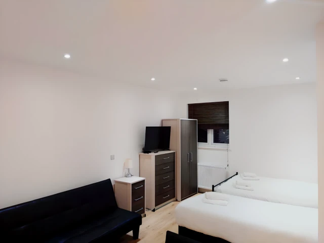 276-278 Saint James's Road, London, United Kingdom, SE1 5JX, SE1 5JX 2