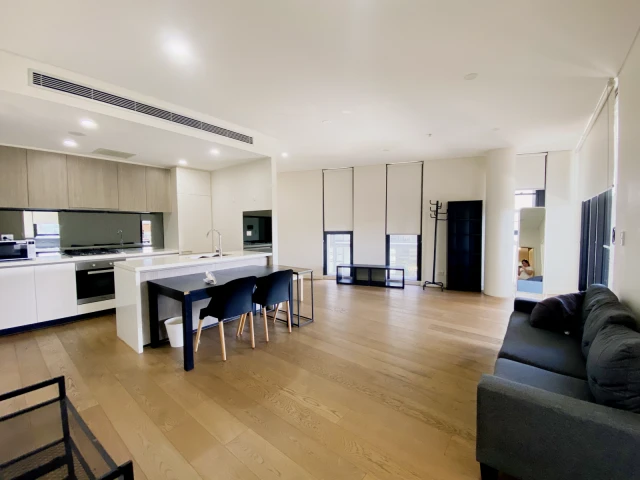 8 Kingsborough Way 3