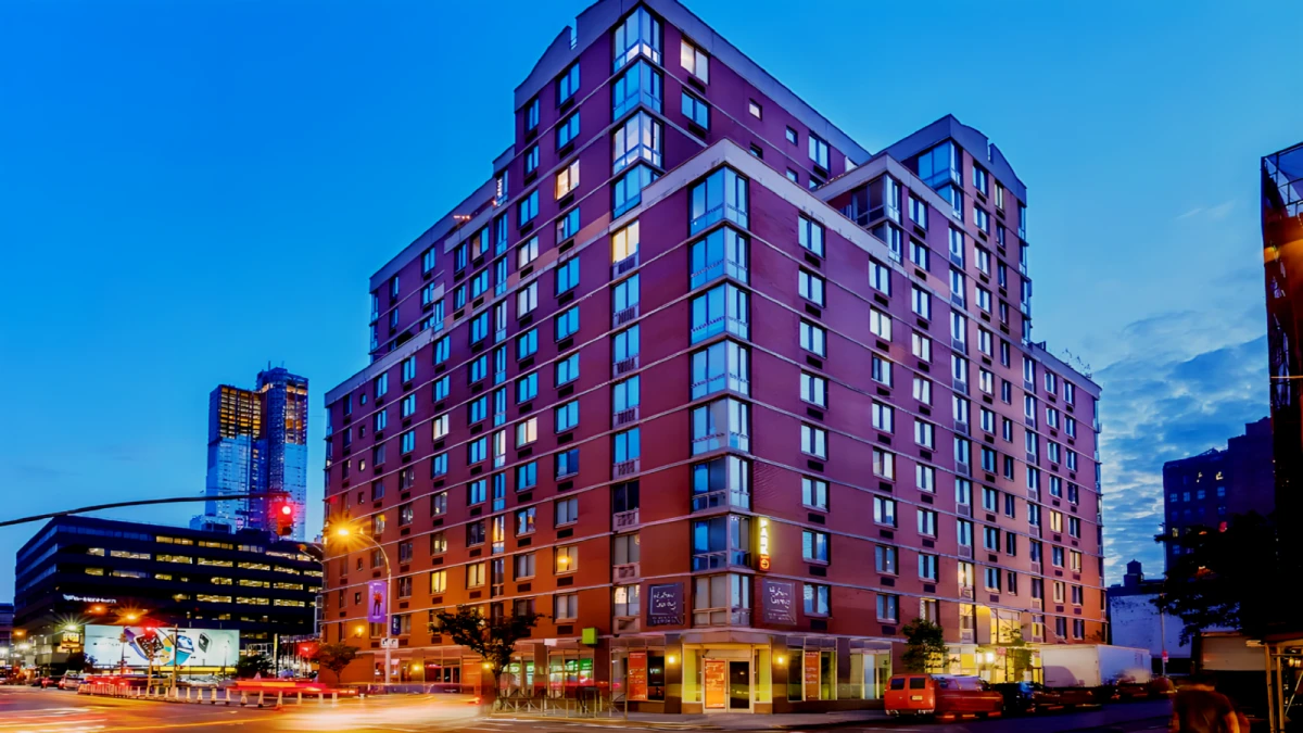 Hudson Crossing 0