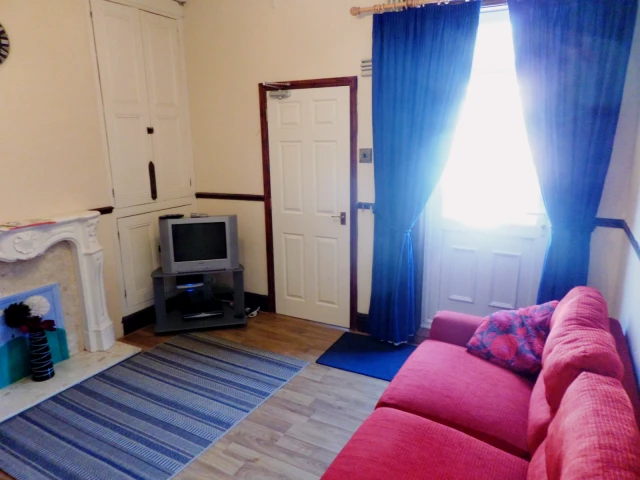 Gaunt Street, LN5 7PU 2