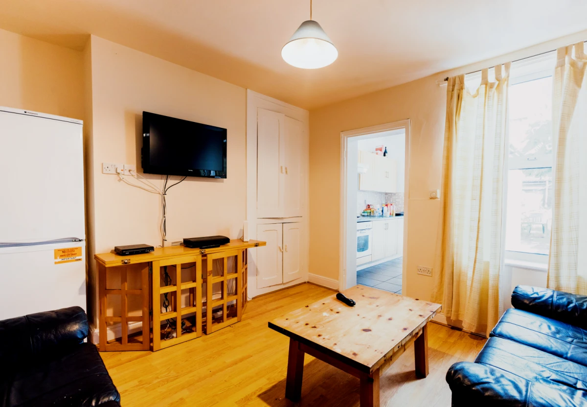 Newland Street West, LN1 1QF 0