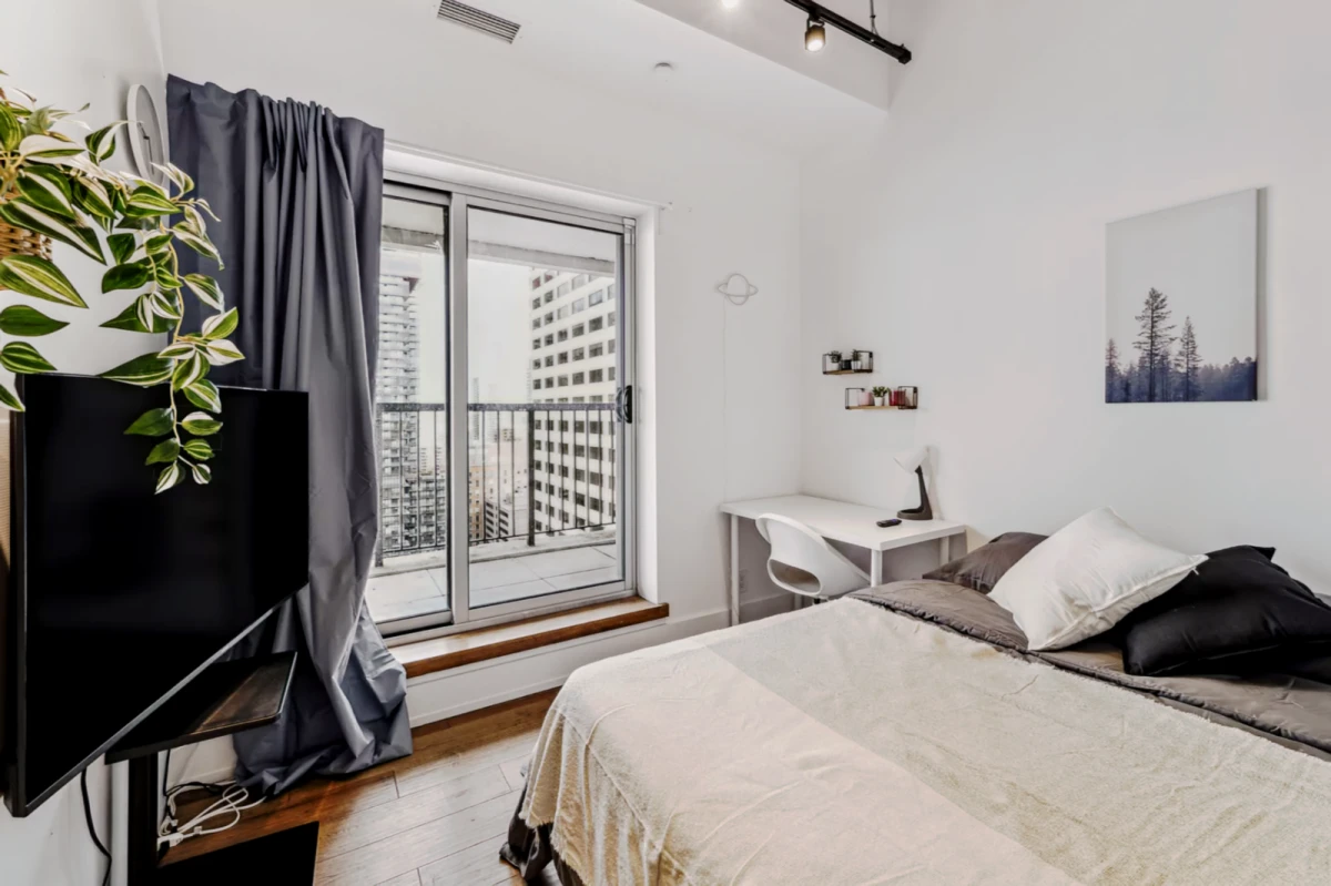 Eglinton - Toronto student accommodation