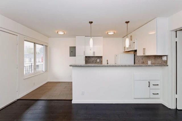 2828 College Avenue 3