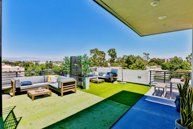 3431 S Catalina St 4