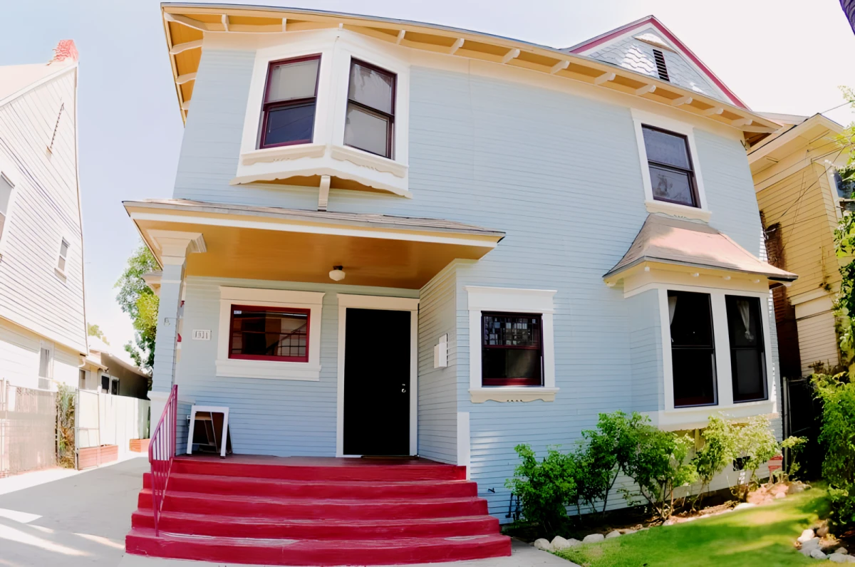 1021 W. 24th St. 0