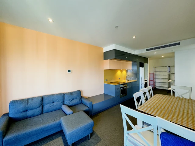 551 Swanston Street 4