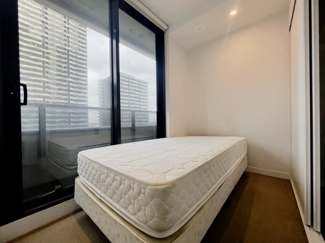 80 A'Beckett Street 3